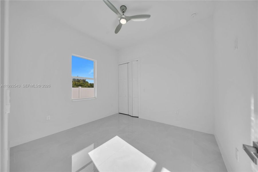 Spacious, unfurnished interior of a new home in , Lehigh Acres (Image 39).