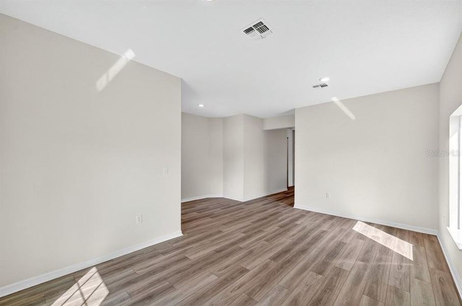 Spacious, unfurnished interior of a new home in , Deltona (Image 29).