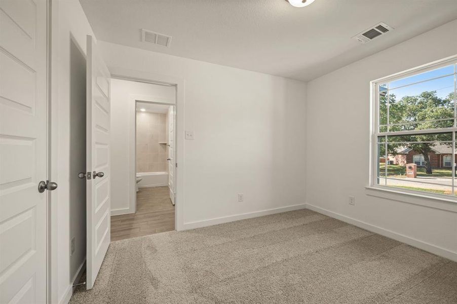Spacious, unfurnished interior of a new home in Runaway Bay, Runaway Bay (Image 22). Spacious, unfurnished interior of a new home in Runaway Bay, Runaway Bay (Image 22).