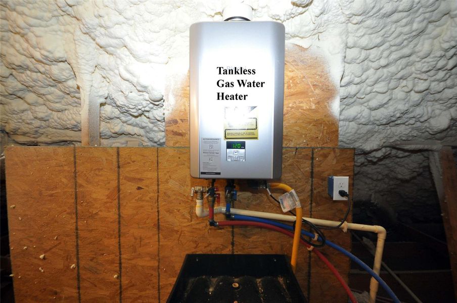 Image 44 of a home in Pedregal.