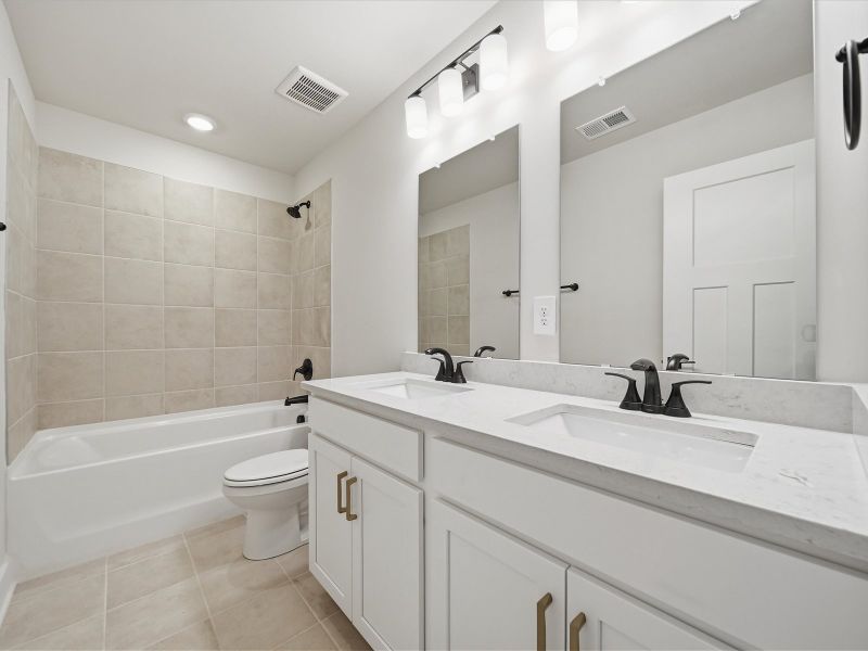 Furnished interior view inside a new home in Ashby Woods, Boiling Springs (Image 9).