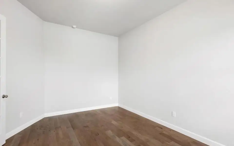 Representative unfurnished interior of a home built from the Santa Barbara by CastleRock Communities in Lakesong, Grand Prairie (Image 25).