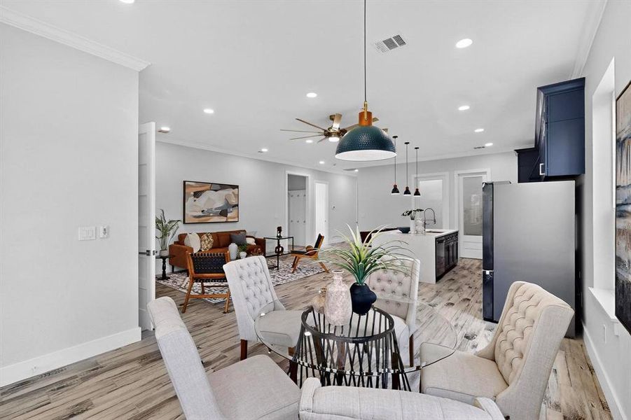 Furnished interior view inside a new home in , Dallas (Image 35). Furnished interior view inside a new home in , Dallas (Image 35).