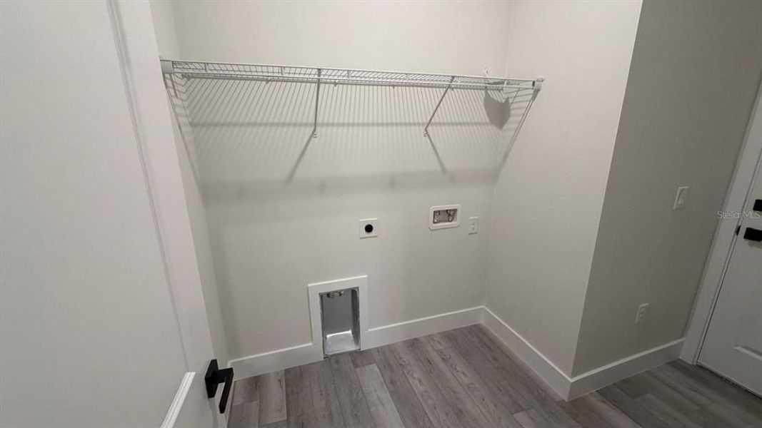 Spacious, unfurnished interior of a new home in , Port Charlotte (Image 43).