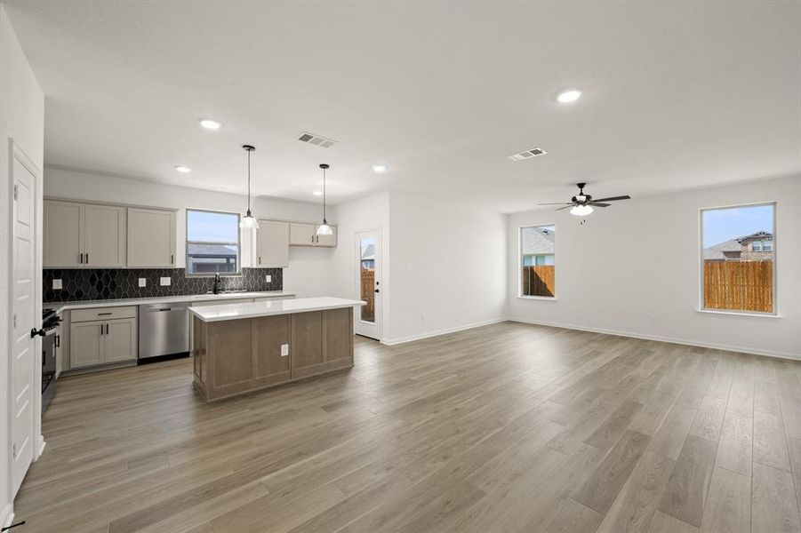 3132 Areca- Dining-2 3132 Areca- Dining-2