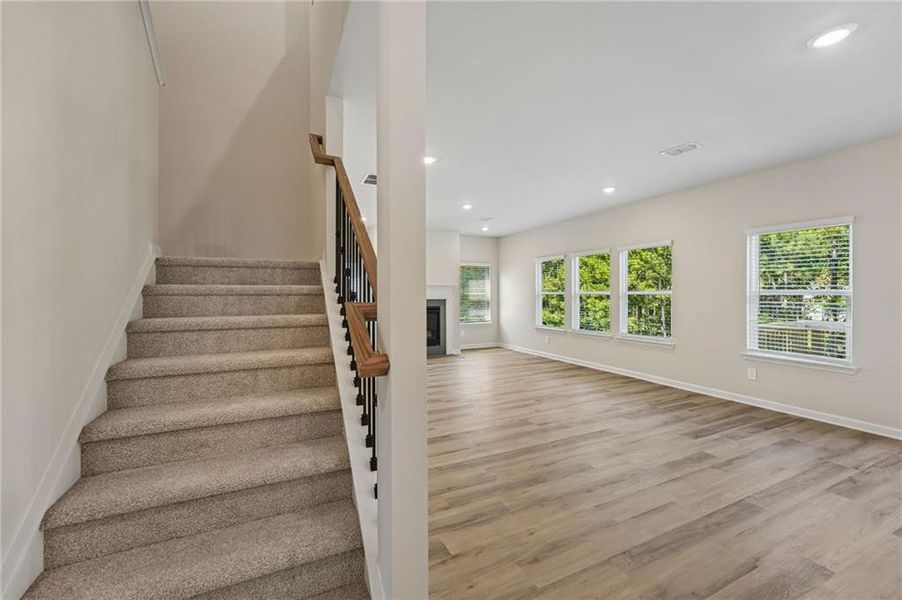 Spacious, unfurnished interior of a new home in Ivey Township, Dallas (Image 21).