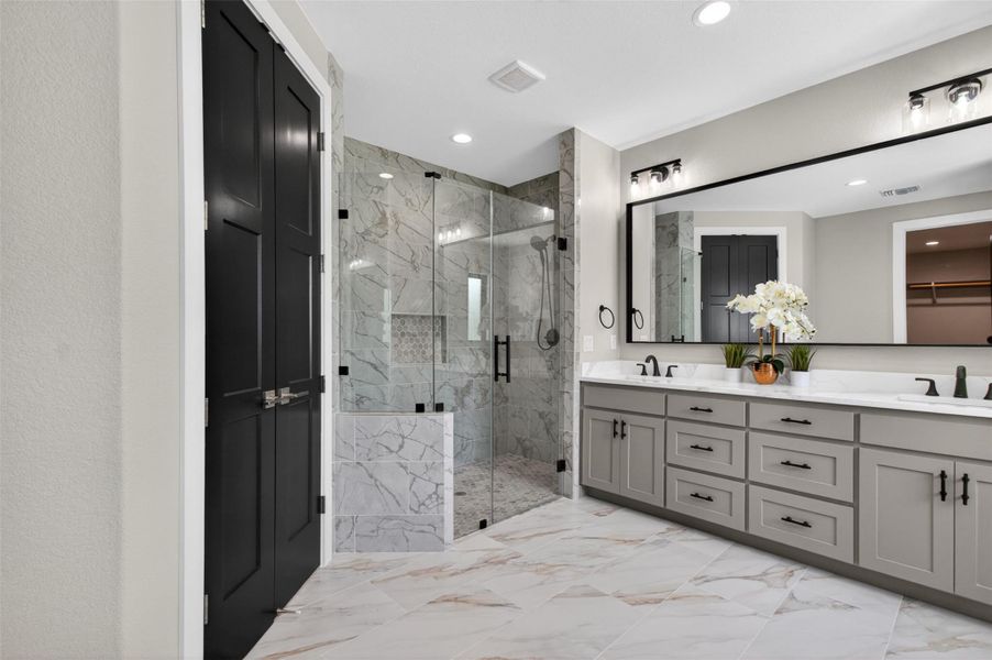 Furnished interior view inside a new home in , Kingsland (Image 33).