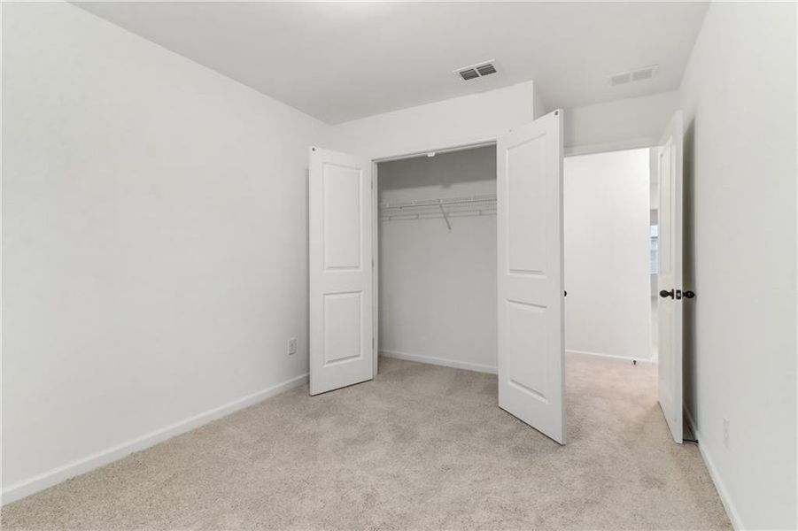 Spacious, unfurnished interior of a new home in Laurelwood, Douglasville (Image 35).