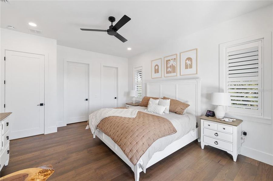 Furnished interior view inside a new home in , Sarasota (Image 67). Furnished interior view inside a new home in , Sarasota (Image 67).