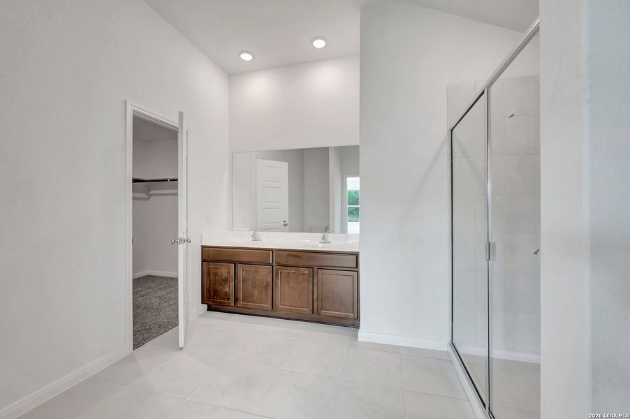 Furnished interior view inside a new home in Chaparral Ranch, Floresville (Image 15).
