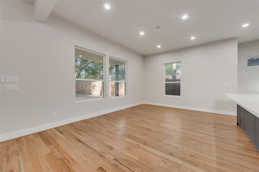 Spacious, unfurnished interior of a new home in , Dallas (Image 11).