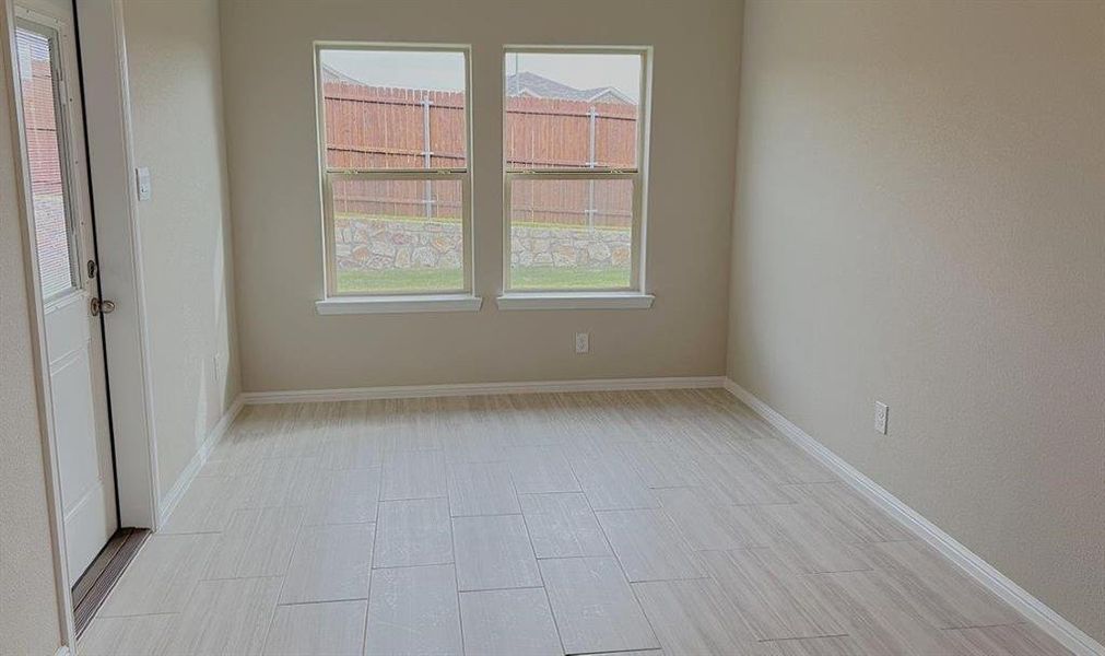 Spacious, unfurnished interior of a new home in Highlands at Chapel Creek, Fort Worth (Image 16).