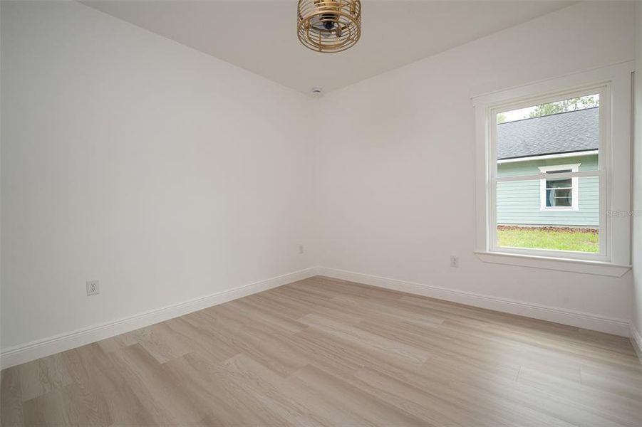 Spacious, unfurnished interior of a new home in , Williston (Image 17).