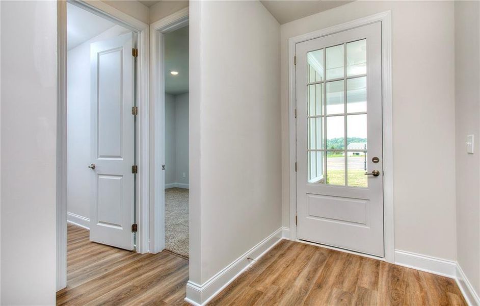 Spacious, unfurnished interior of a new home in , Homer (Image 29).