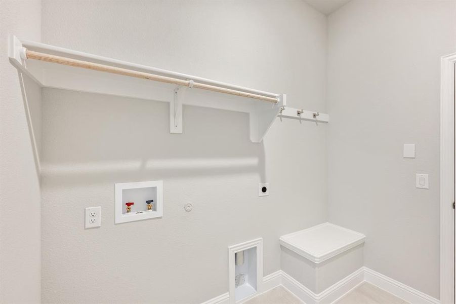 Spacious, unfurnished interior of a new home in Somerset, Mansfield (Image 30).