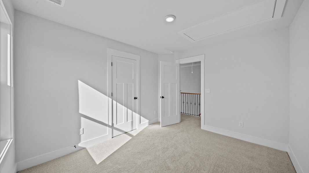 Furnished interior view inside a new home in Woodglen, Piedmont (Image 33).