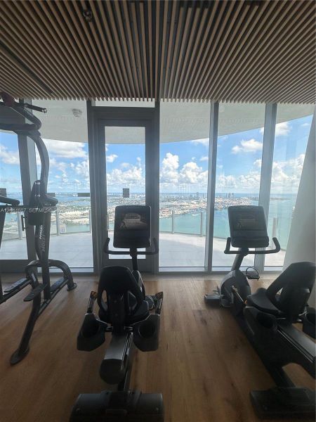 Community amenities in Aston Martin Residences, Miami (Image 31).