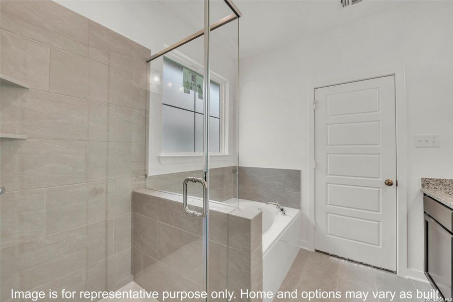 Furnished interior view inside a new home in Arroyo Ranch, Seguin (Image 4). Furnished interior view inside a new home in Arroyo Ranch, Seguin (Image 4).