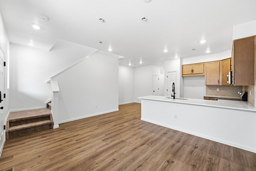 Spacious, unfurnished interior of a new home in Trailstone Townhomes - The Westerly Collection, Arvada (Image 11).