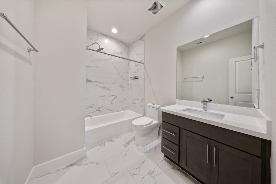 2nd Bathroom