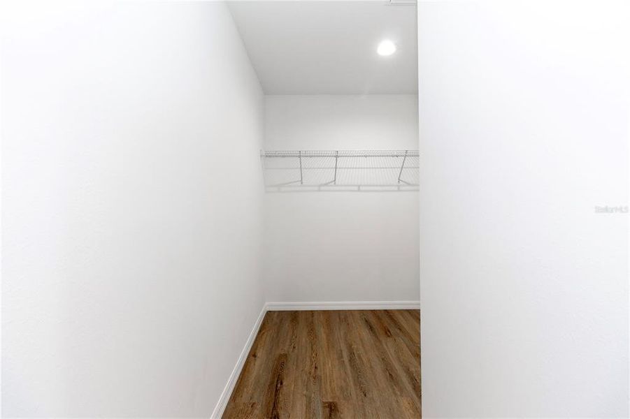 Spacious, unfurnished interior of a new home in , Spring Hill (Image 40).