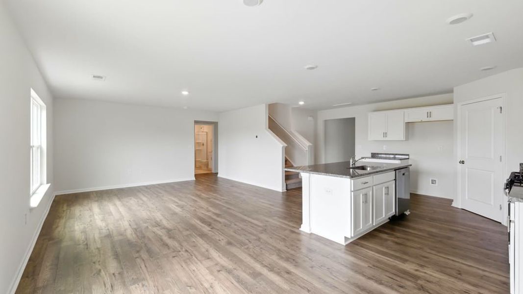 Spacious, unfurnished interior of a new home in Treemont Commons, Wellford (Image 21).