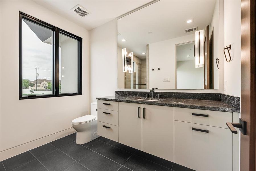 Furnished interior view inside a new home in , Southlake (Image 27).