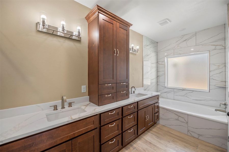 Furnished interior view inside a new home in , Hempstead (Image 7).