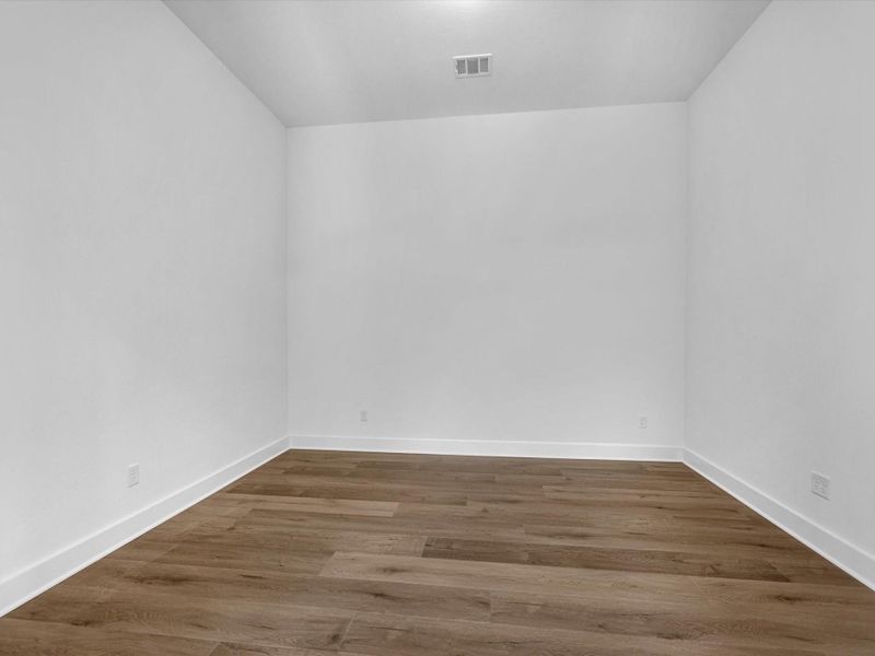 Spacious, unfurnished interior of a new home in Woodson’s Reserve, Spring (Image 23).