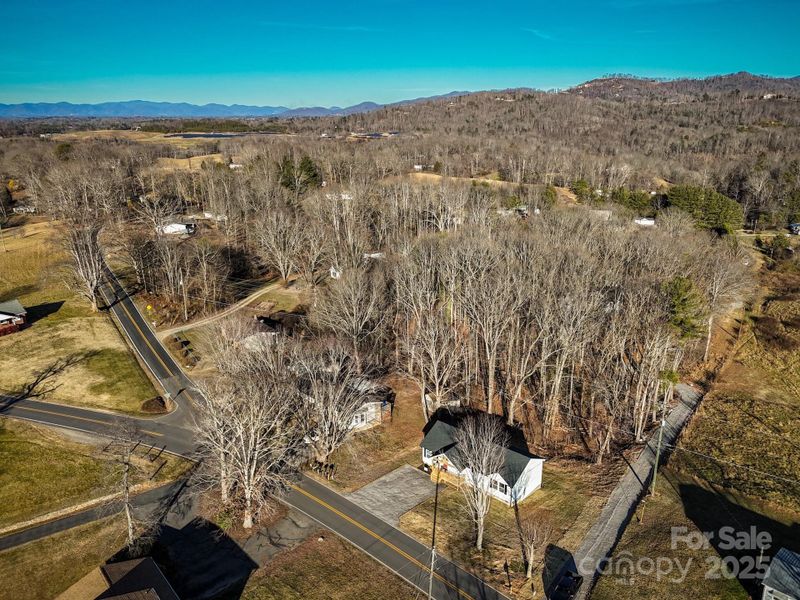 Natural landscape and outdoor views near  in Asheville (Image 34).