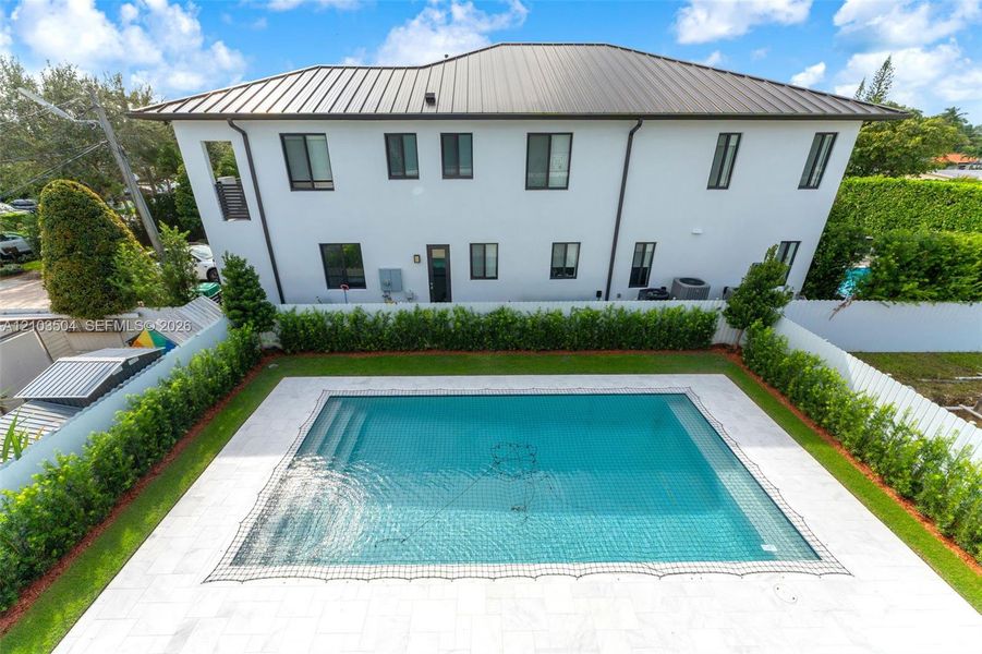 Exterior details and patio area of a home in , Miami (Image 34).