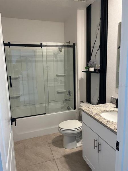 Furnished interior view inside a new home in Kindred, Kissimmee (Image 6).