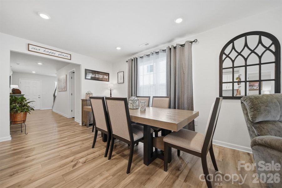Furnished interior view inside a new home in Legacy Ridge, Catawba (Image 31). Furnished interior view inside a new home in Legacy Ridge, Catawba (Image 31).