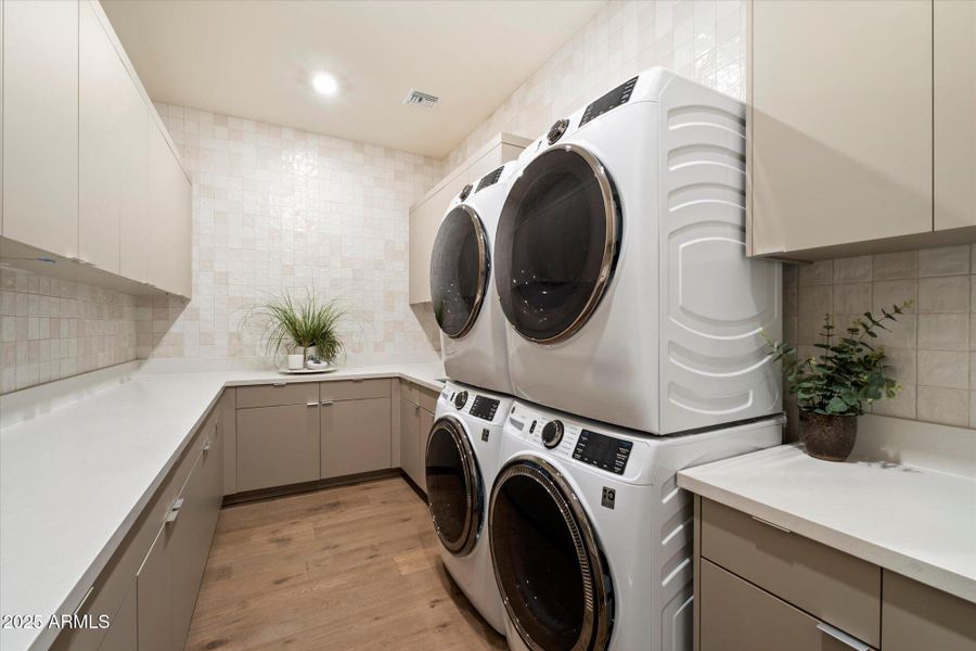 Fully Equipped Laundry Room w/ Storage