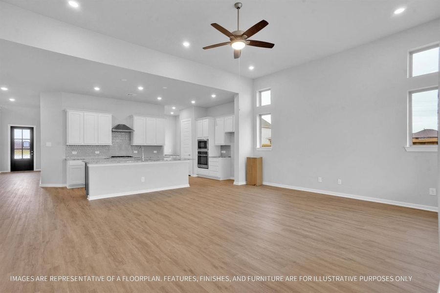 Image 36 of a home in Lago Mar 50' & 55'. Image 36 of a home in Lago Mar 50' & 55'.