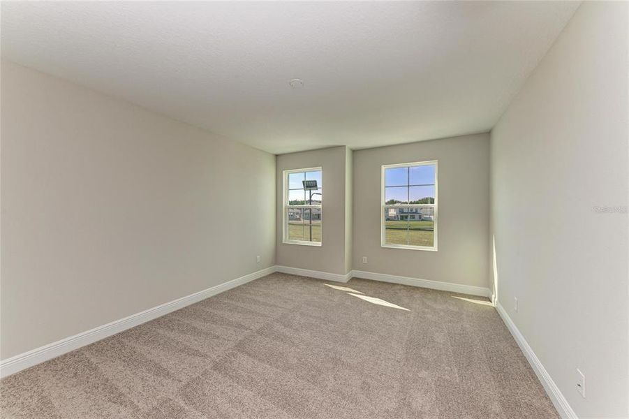 Spacious, unfurnished interior of a new home in Mirada, San Antonio (Image 23).