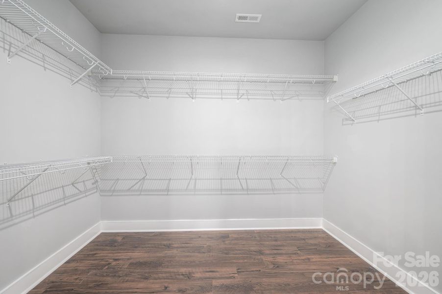 Spacious, unfurnished interior of a new home in , Maiden (Image 14).