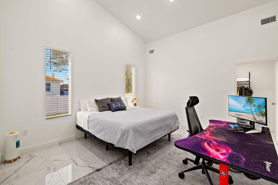 Furnished interior view inside a new home in , Lehigh Acres (Image 10).