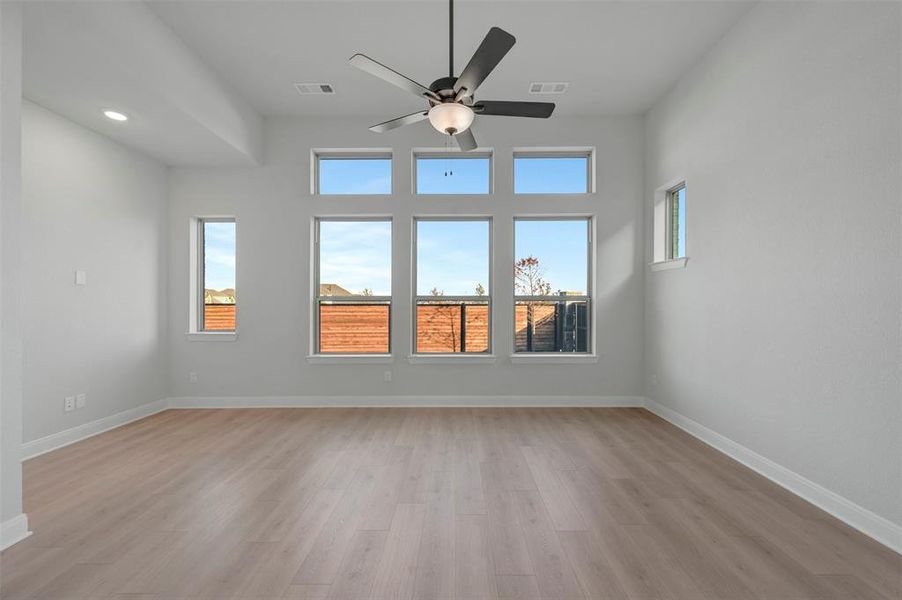 Spacious, unfurnished interior of a new home in The Ridge at Northlake, Northlake (Image 26).