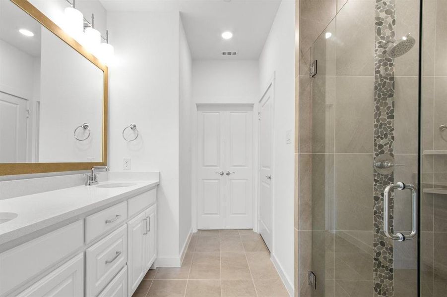 017-2821ConcordDrive-Wylie-TX-75098-PrimaryBathroom.jpg-SMALL 017-2821ConcordDrive-Wylie-TX-75098-PrimaryBathroom.jpg-SMALL