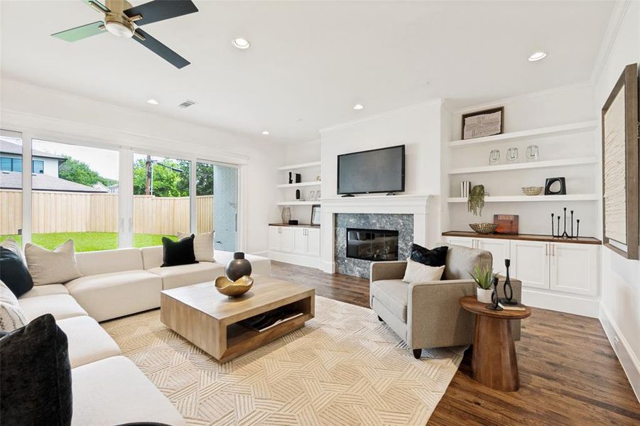 Furnished interior view inside a new home in , Dallas (Image 32).