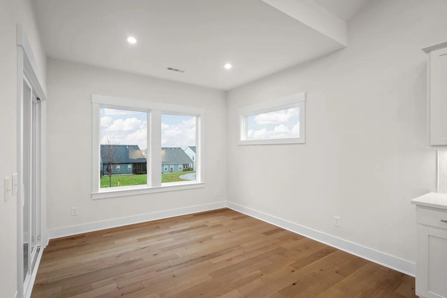 The Roseland II D Dining Room The Roseland II D Dining Room