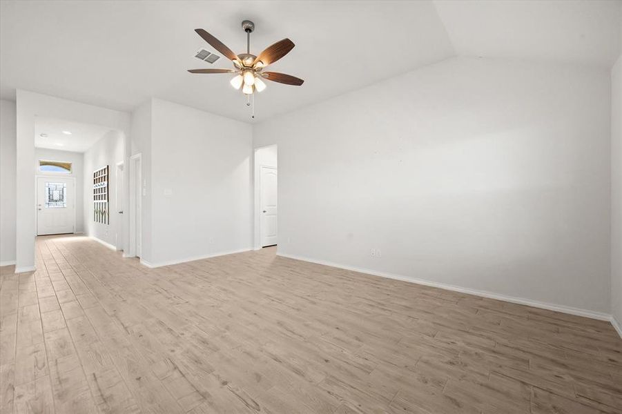 Spacious, unfurnished interior of a new home in , Fort Worth (Image 28).
