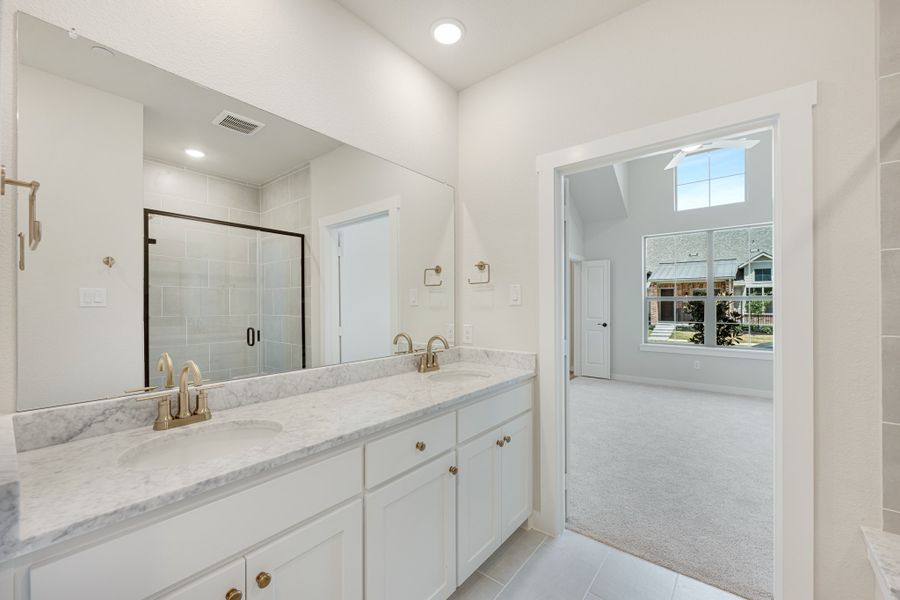 Furnished interior view inside a new home in Woodbridge Villas, Wylie (Image 16).