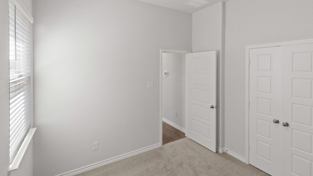 Secondary bedroom Secondary bedroom