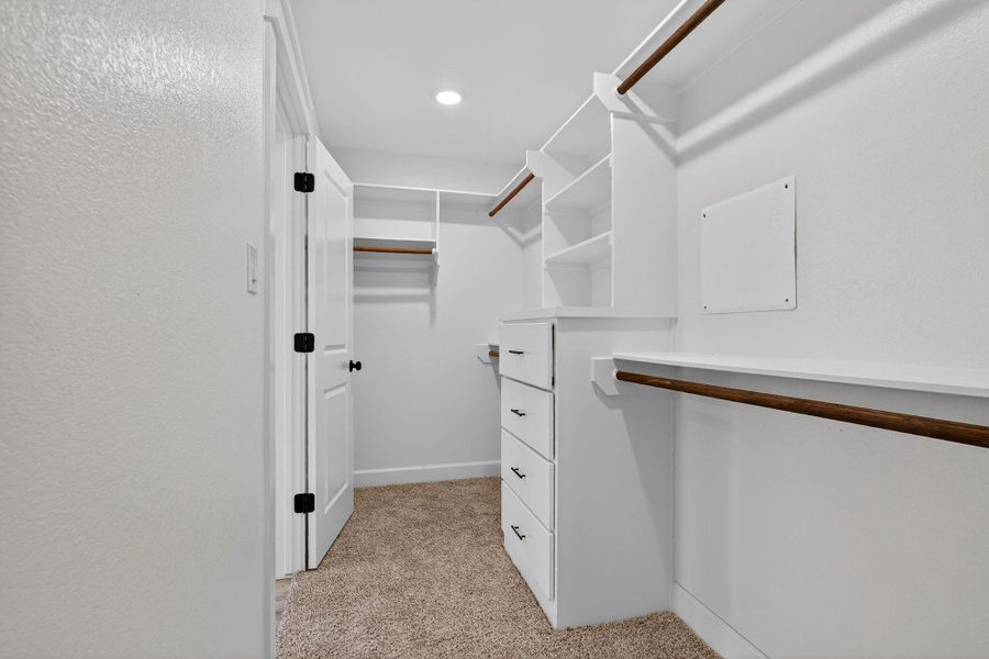 Image 28 of a home in .