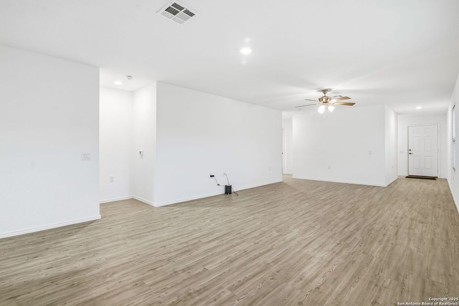 Spacious, unfurnished interior of a new home in Vida: Cottage Collection, San Antonio (Image 16). Spacious, unfurnished interior of a new home in Vida: Cottage Collection, San Antonio (Image 16).