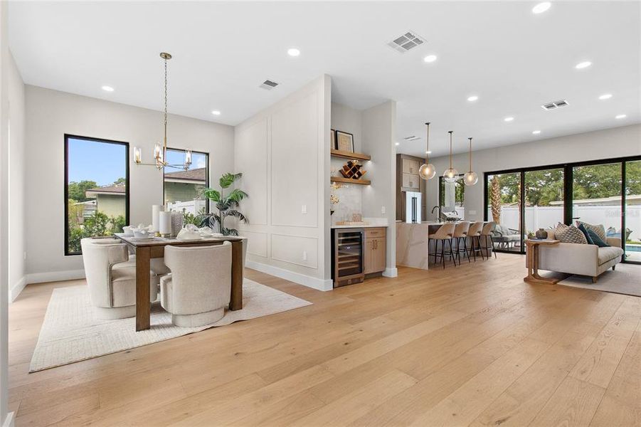 Furnished interior view inside a new home in , Orlando (Image 37).