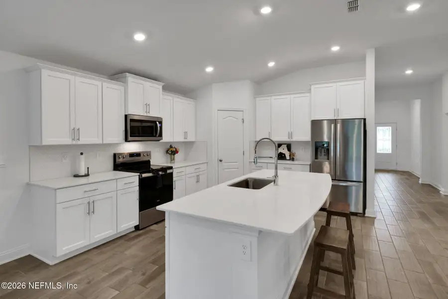 Furnished interior view inside a new home in Cross Creek, Green Cove Springs (Image 5).