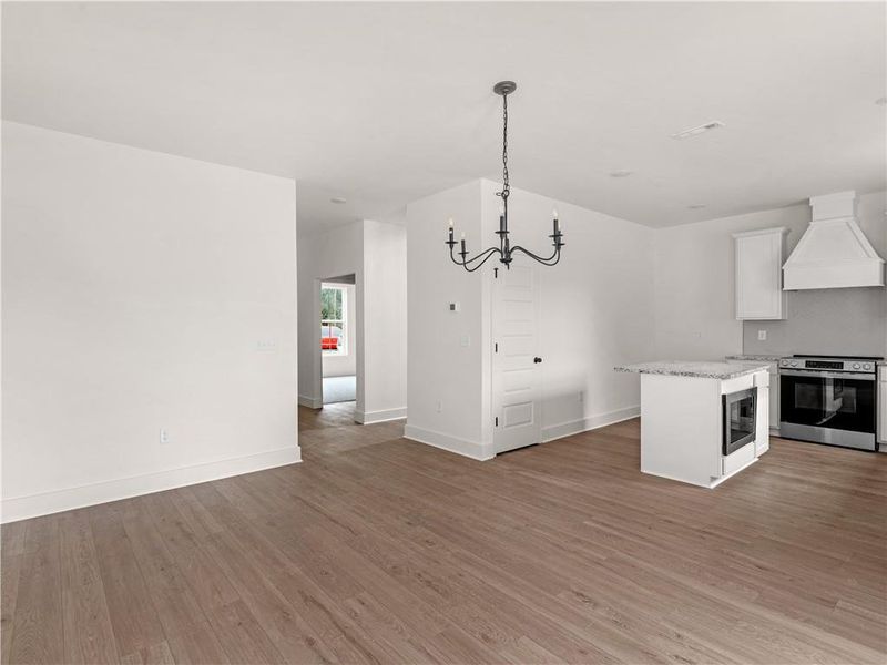 Spacious, unfurnished interior of a new home in , Mansfield (Image 16).